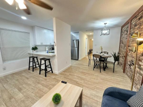 Stylish Urban Retreat Montrose Trendy Neighborhood in Houston